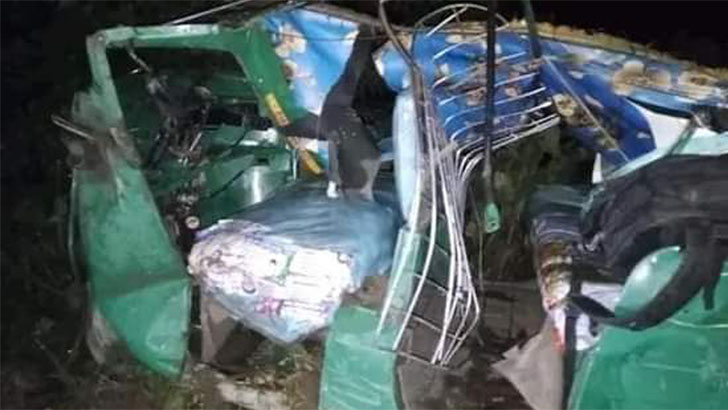 সিএনজি ও পিকআপ সংঘর্ষে নিহত ৩