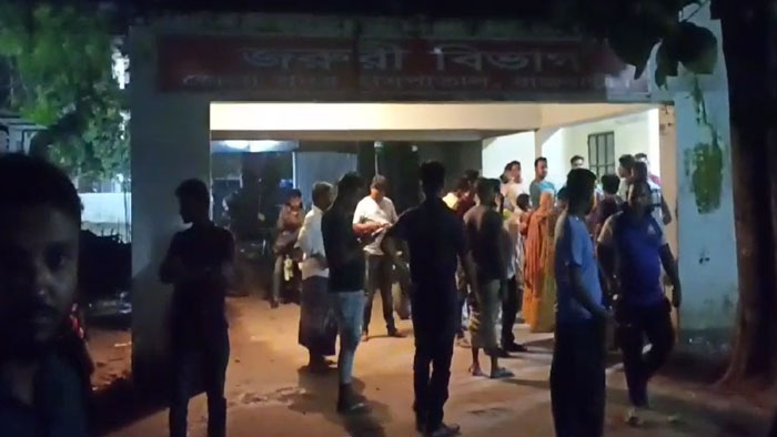 ট্রাকে বালু তোলার সময় বালুচাপায় নিহত ৩