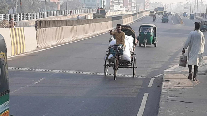 বিএনপি-জামায়াতের ৭২ ঘণ্টার অবরোধ শুরু