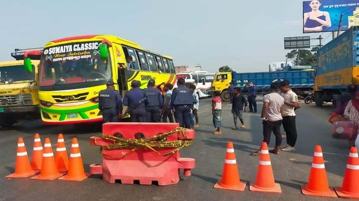 ঢাকা-চট্টগ্রাম মহাসড়কের বিভিন্ন পয়েন্টে পুলিশের তল্লাশি
