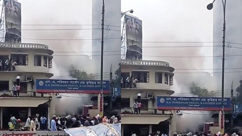 কাকরাইলে এসএ পরিবহন কার্যালয়ে আগুন