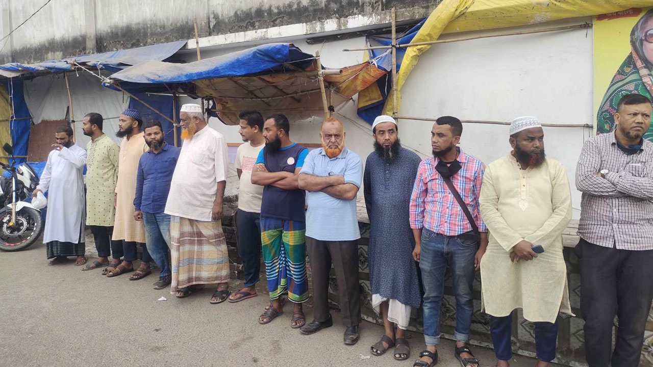 নারায়ণগঞ্জে রাস্তা অবরোধের চেষ্টা, আটক ১৬