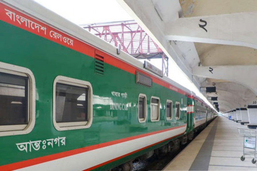 ২ টাকা দামের রয়েল প্লাগ ও স্ক্রু রেলওয়ে ক্রয় করে ২০০ টাকায়