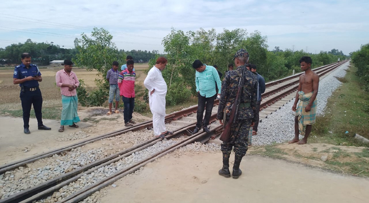 চট্টগ্রামে রেলপথে ১৬৮ ঝুঁকিপূর্ণ স্থান,আনসার মোতায়েন
