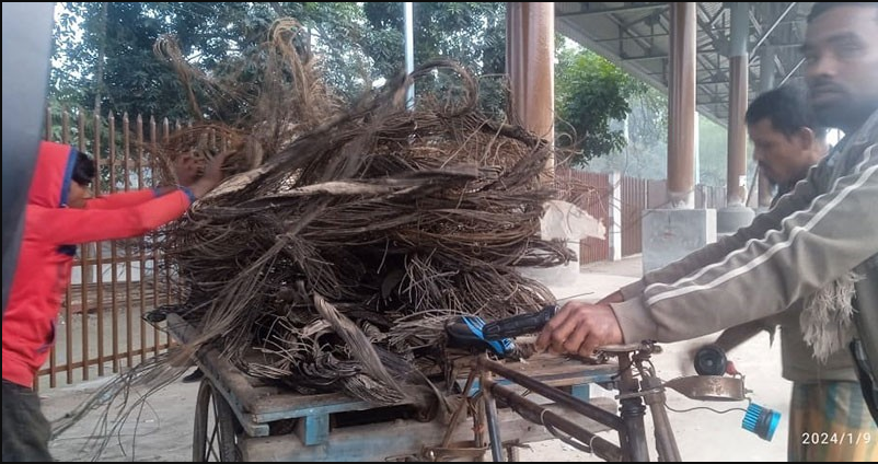 রেলওয়ের মালামাল নিয়ে তিন প্রতিষ্ঠানের টানাহেঁচড়া