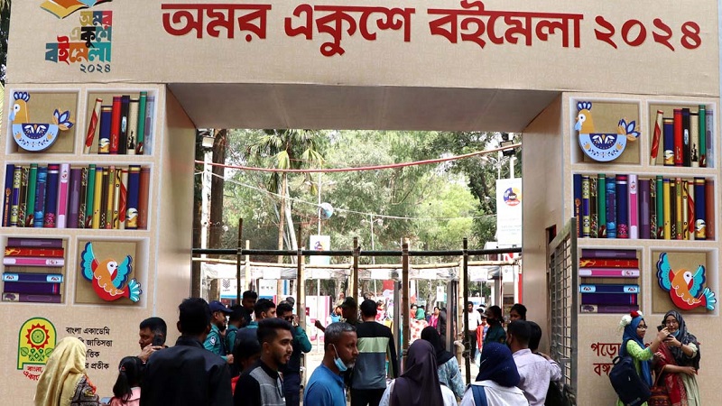 বইমেলায় যানবাহনের চাপ, যে নির্দেশনা দিলো ডিএমপি