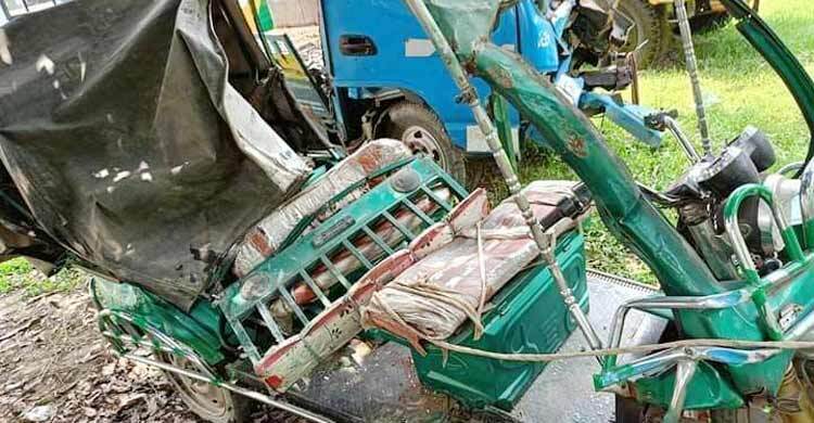 একই পরিবারের ৩ জনসহ ময়মনসিংহে পৃথক সড়ক দুর্ঘটনায় নিহত ৮