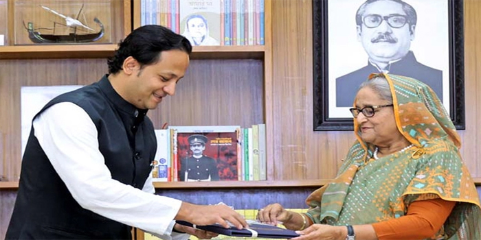 এসএসসি’র ফল প্রধানমন্ত্রীর কাছে হস্তান্তর