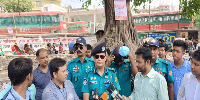 ট্রাফিক পুলিশের নিরলস প্রচেষ্টায় ঢাকা আরও বাসযোগ্য হয়ে উঠবে: ডিসি মোস্তাক