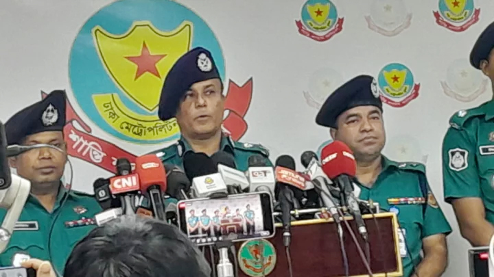 আগামী ৪ সপ্তাহ কোটা আন্দোলনকারীদের সড়কে বসতে দেবে না পুলিশ