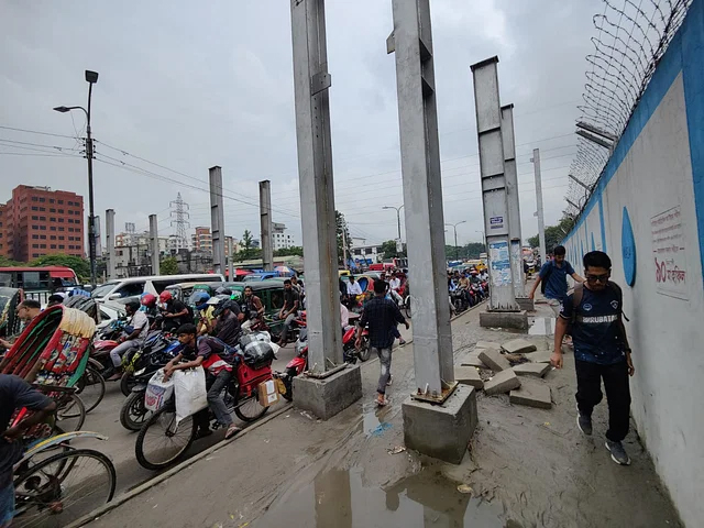 ডিএনসিসিতে ৩৬ পদচারী-সেতুর মধ্যে কাজ শেষ মাত্র ৪টির