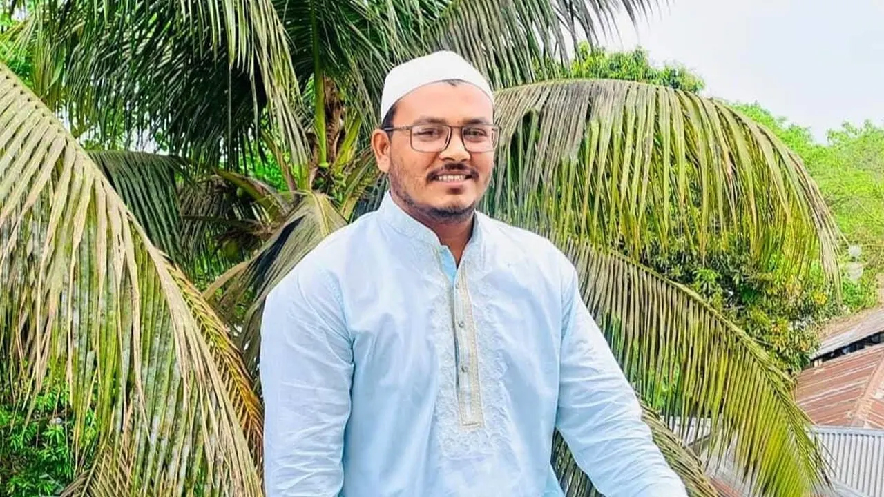 মোটরসাইকেল চুরি করাই ছাত্রলীগ নেতার নেশা