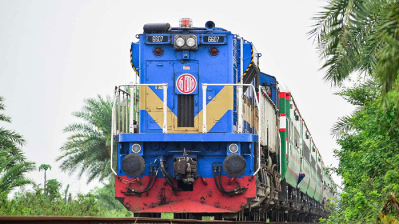 পূর্বাঞ্চলের যেসব ট্রেন চলবে না আজ