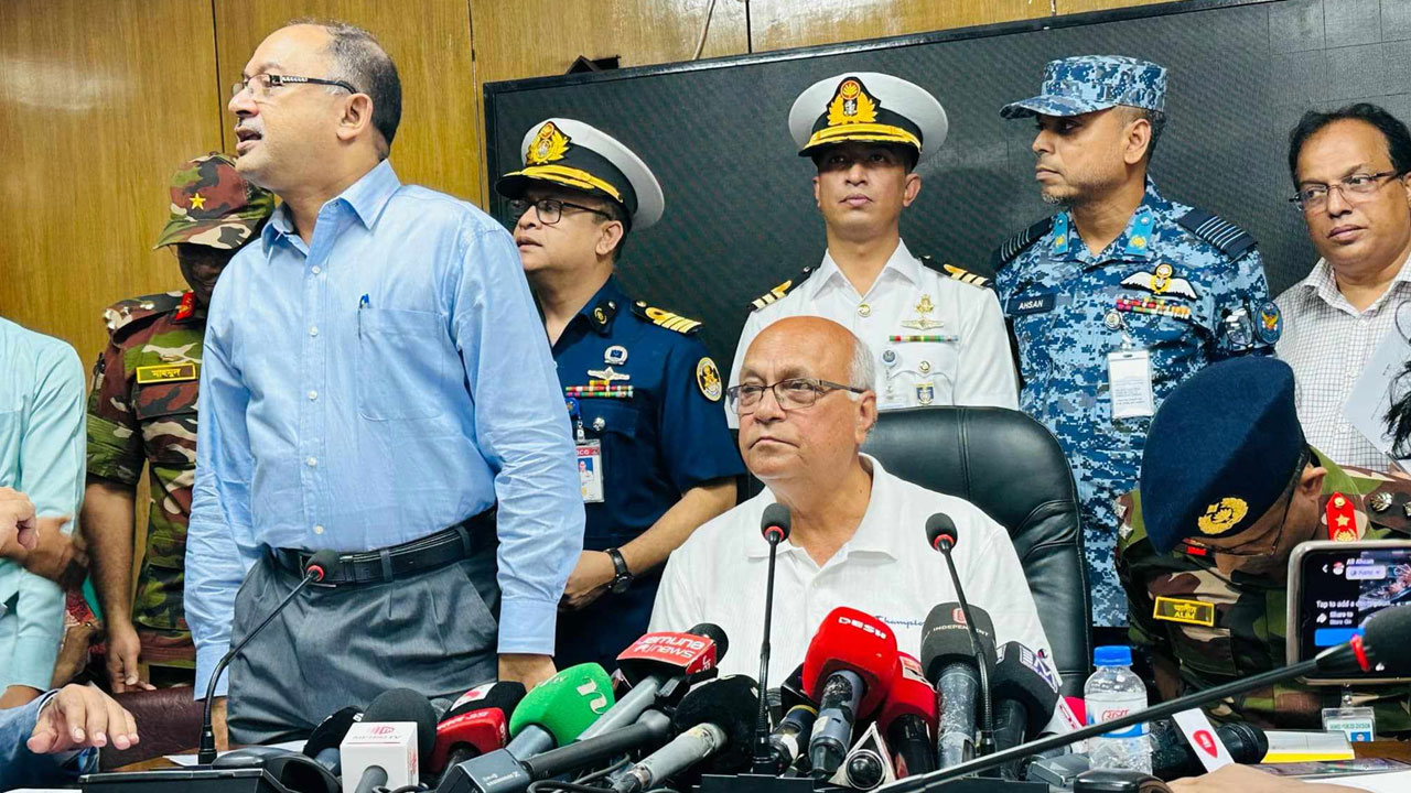 ফারাক্কার গেট খুলে দেওয়ায় নতুন কোনো এলাকা প্লাবিত হয়নি