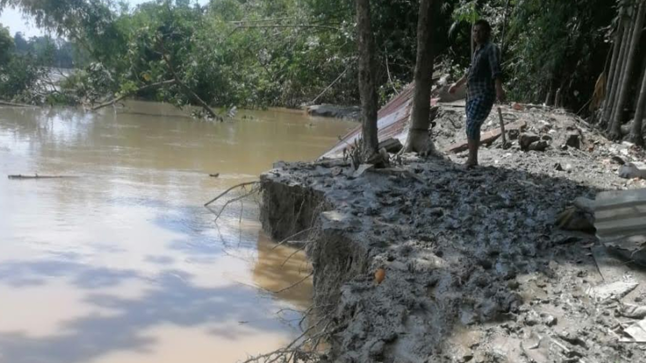 কালিদাস পাহালিয়া নদীতে ভাঙন, হুমকিতে ঢাকা-চট্টগ্রাম মহাসড়ক