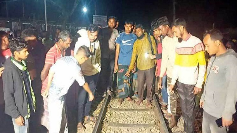 লালমনিরহাটে ট্রেনের ধাক্কায় ৪ কৃষকের মৃত্যু