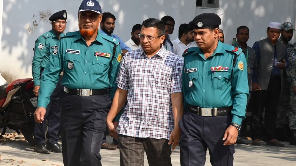 গণহত্যার সুপ্রিম কমান্ডার ছিলেন পুলিশপ্রধান