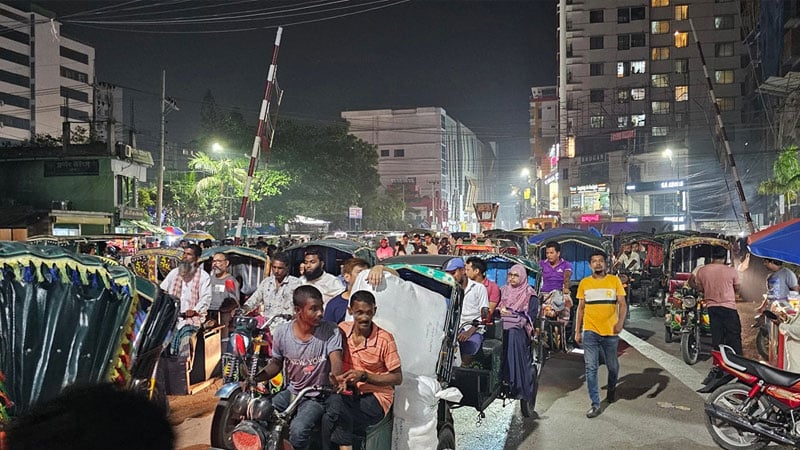 তিন চাকার গাড়ির নৈরাজ্য সরকারের কারণেই