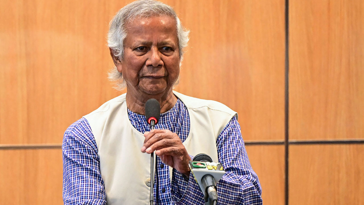 প্রায় পুরো জাতি পরিবর্তনের আওয়াজ তুলেছে