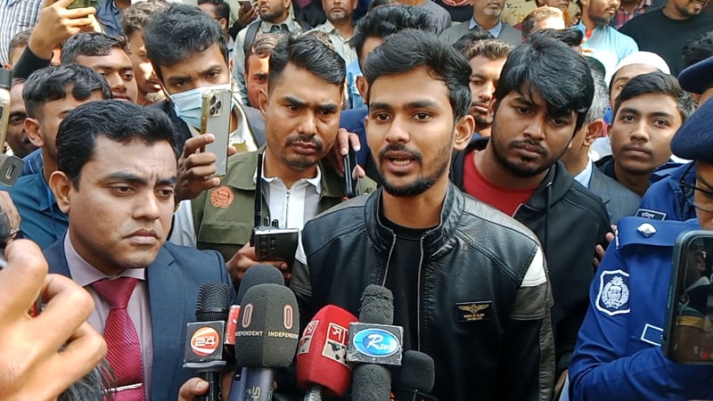 নির্বাচন নিয়ে অধৈর্য হয়ে যাওয়া সরকারের কার্যক্রমকে বাধাগ্রস্ত করছে