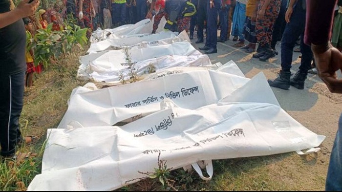 বগুড়ায় ট্রাক-অটোরিকশা সংঘর্ষে নিহত ৫