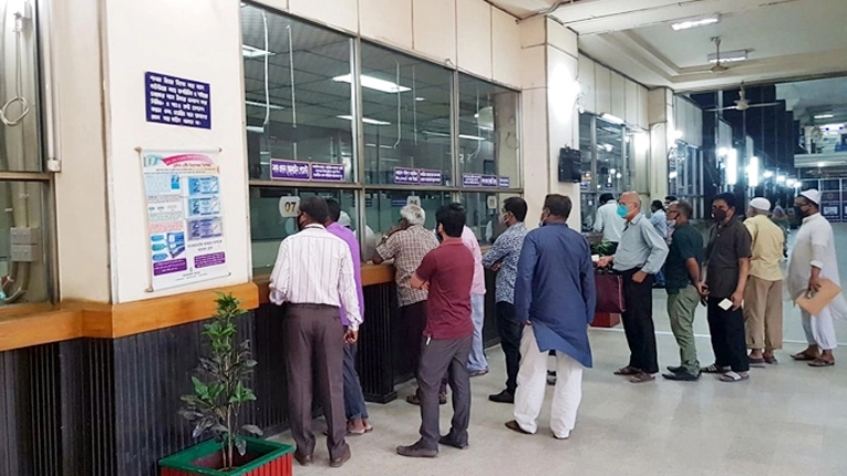 সন্ধ্যা ৬টা পর্যন্ত সব ব্যাংক খোলা থাকবে আজ
