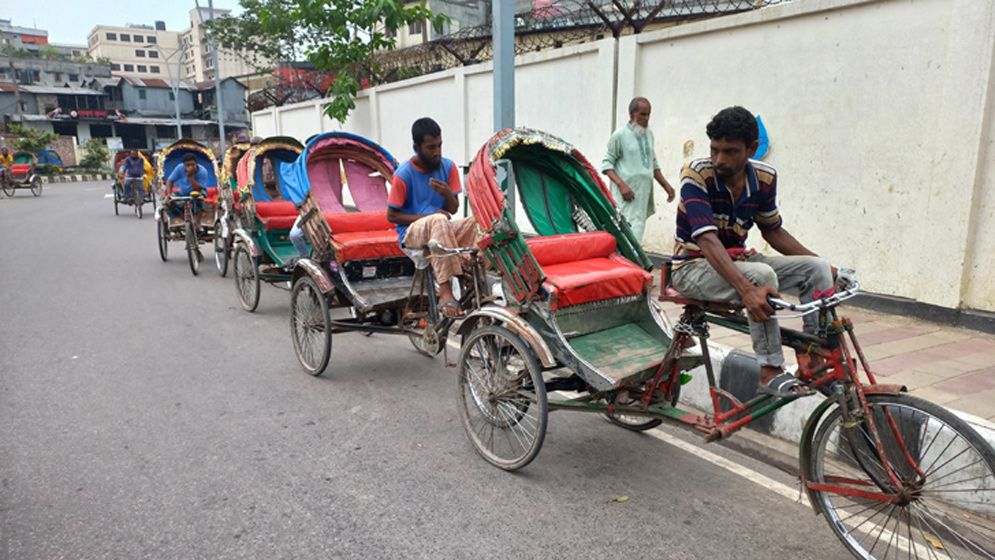 বাধ্যতামূলক হচ্ছে অটোরিকশার নিবন্ধন-চালকের লাইসেন্স