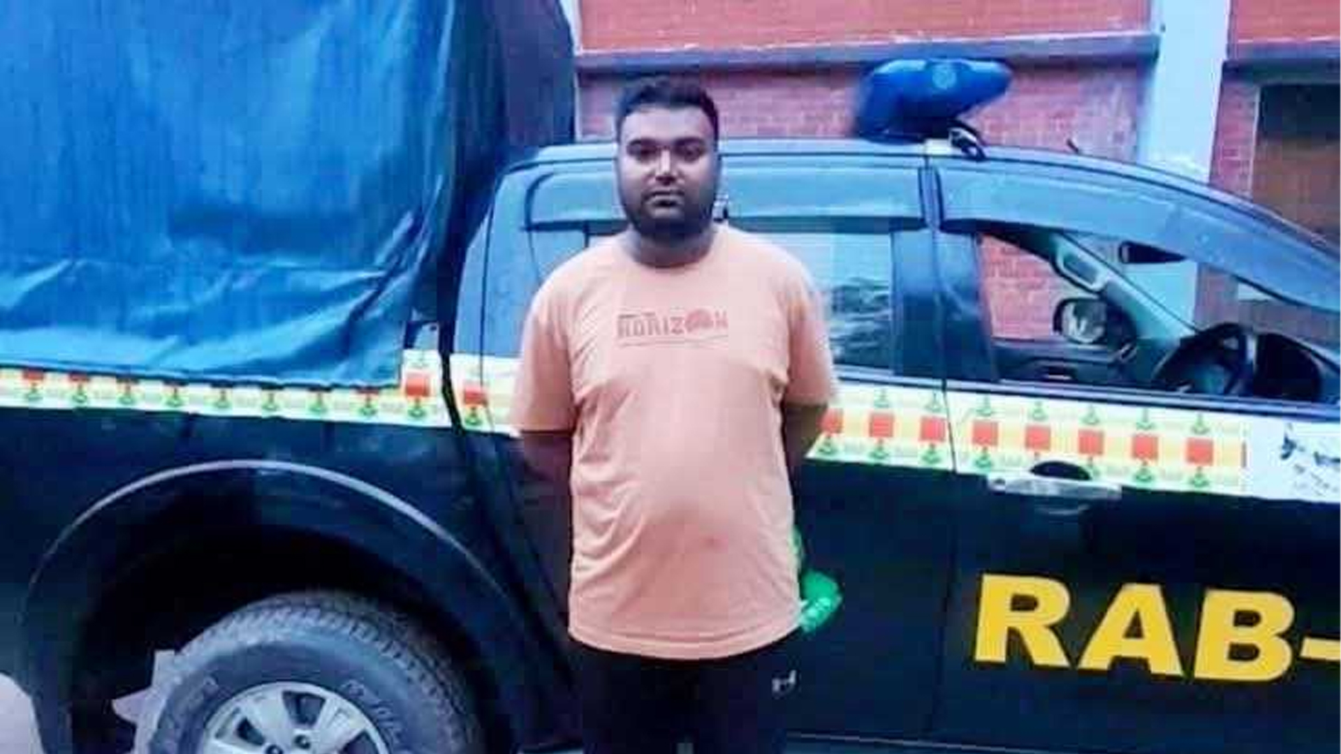 অ্যাম্বুলেন্স আটকে রাখায় নবজাতকের মৃত্যুর ঘটনার মূলহোতা গ্রেপ্তার