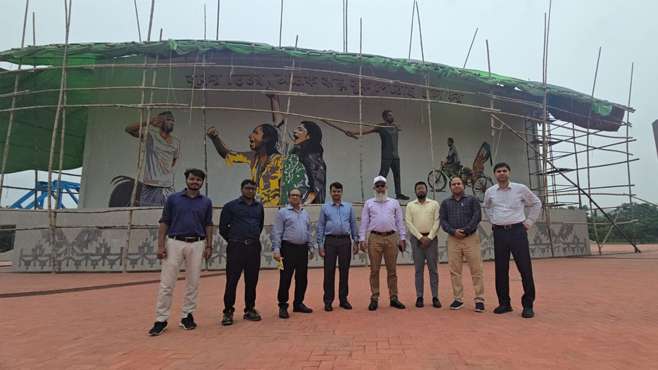 পদ্মা সেতুর মাওয়া ও জাজিরা প্রান্তে বিশেষ গ্রাফিতি অঙ্কন