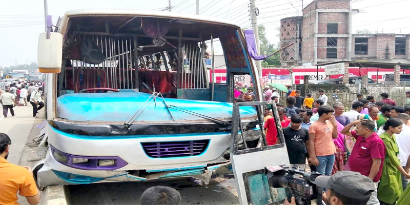 বগুড়ায় ঝুঁকিপূর্ণ ৩ পয়েন্টে ফ্লাইওভার না থাকায় দুর্ঘটনা