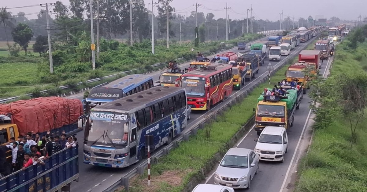 দুই মহাসড়কে ২৩ কিলোমিটার যানজট