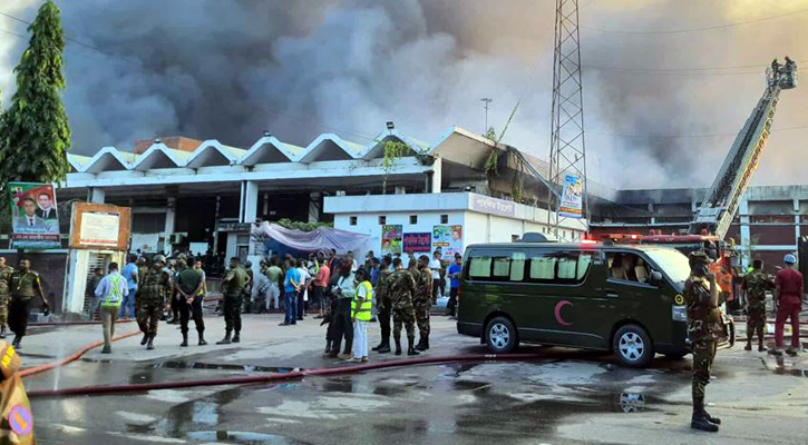 বিমানবন্দরের আগুনে ছাই কোটি টাকার শিপমেন্ট, ক্ষতির ভারে কাতর ব্যবসায়ীরা