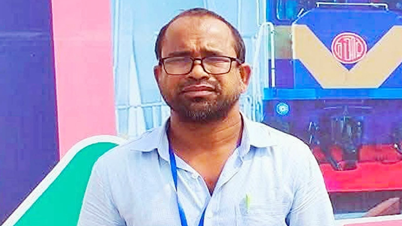 রেলের উপ-সহকারী প্রকৌশলীর মৃত্যুতে সচিবের শোক