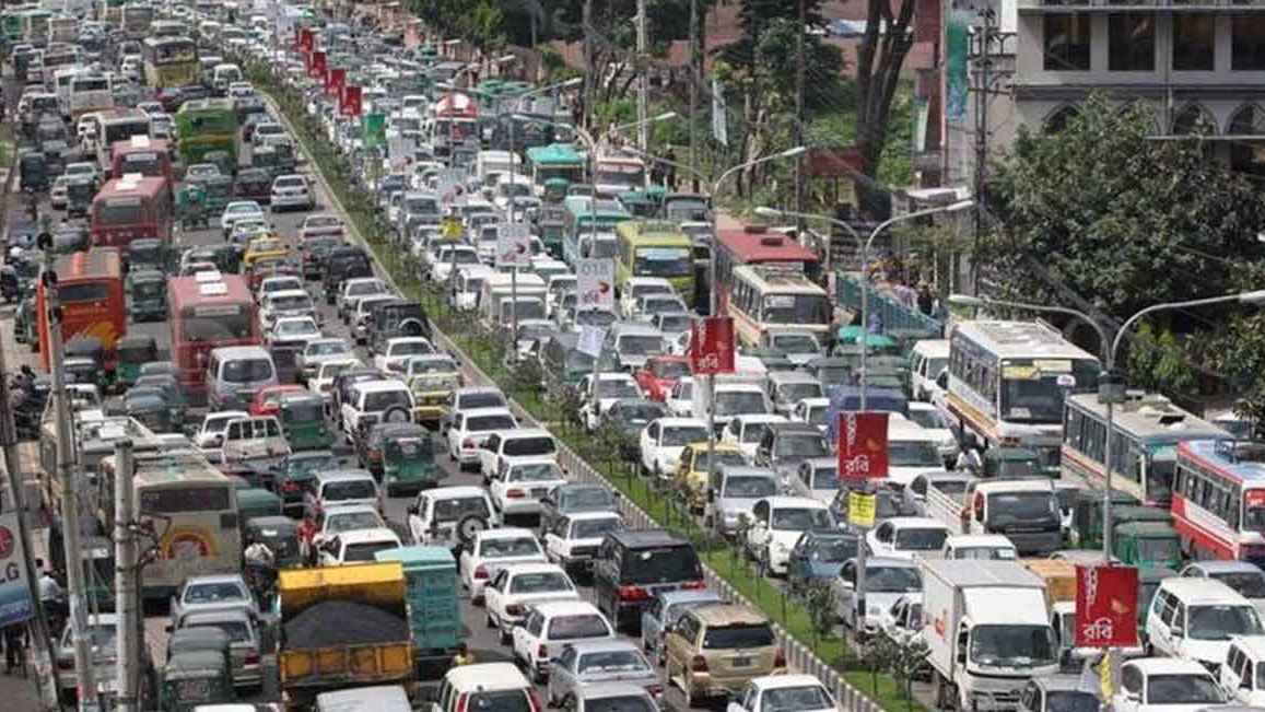 মেট্রোরেলের একাংশ বন্ধ থাকায় রাজধানীর বেশ কিছু এলাকায় তীব্র যানজট