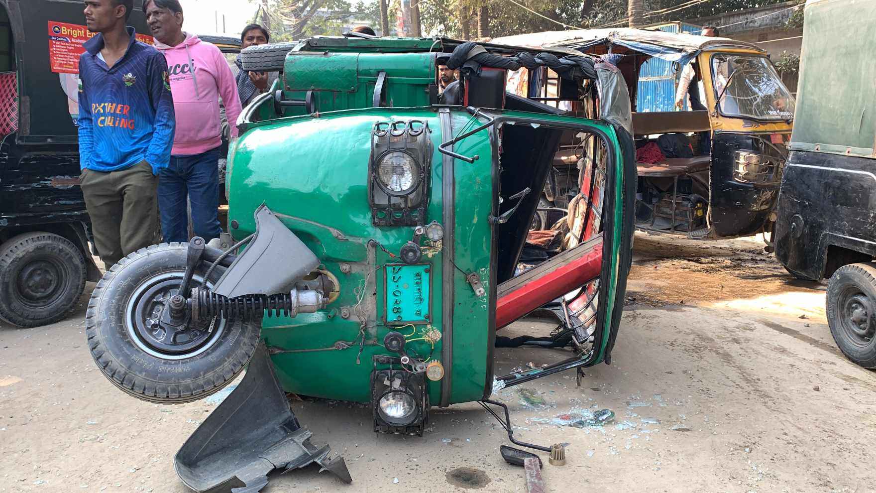 চট্টগ্রাম-কক্সবাজার মহাসড়কে বাস ও সিএনজি দুর্ঘটনায় নিহত এক