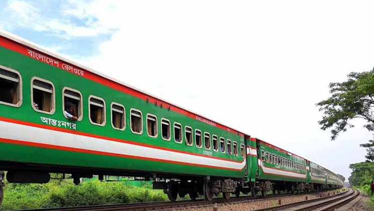 রেলওয়েতে অনুদানের টাকায় প্রমোদ ভ্রমণ!
