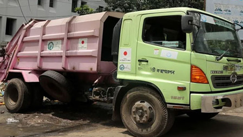 ময়লার গাড়ির ধাক্কায় বিশ্ববিদ্যালয়ের দুই ছাত্র নিহত