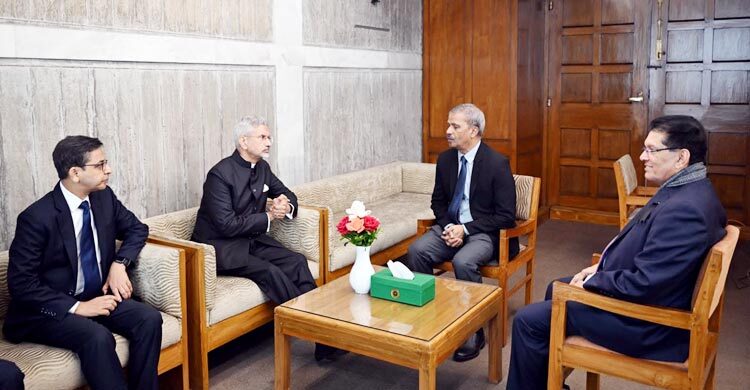 জানাজায় আসা বিদেশি অতিথিদের সঙ্গে উপদেষ্টাদের সাক্ষাৎ