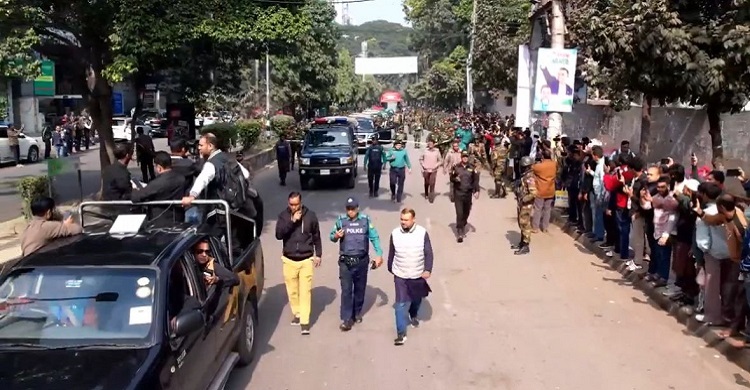 মানিক মিয়া অ্যাভিনিউয় তে নেওয়া হচ্ছে খালেদা জিয়ার মরদেহ 