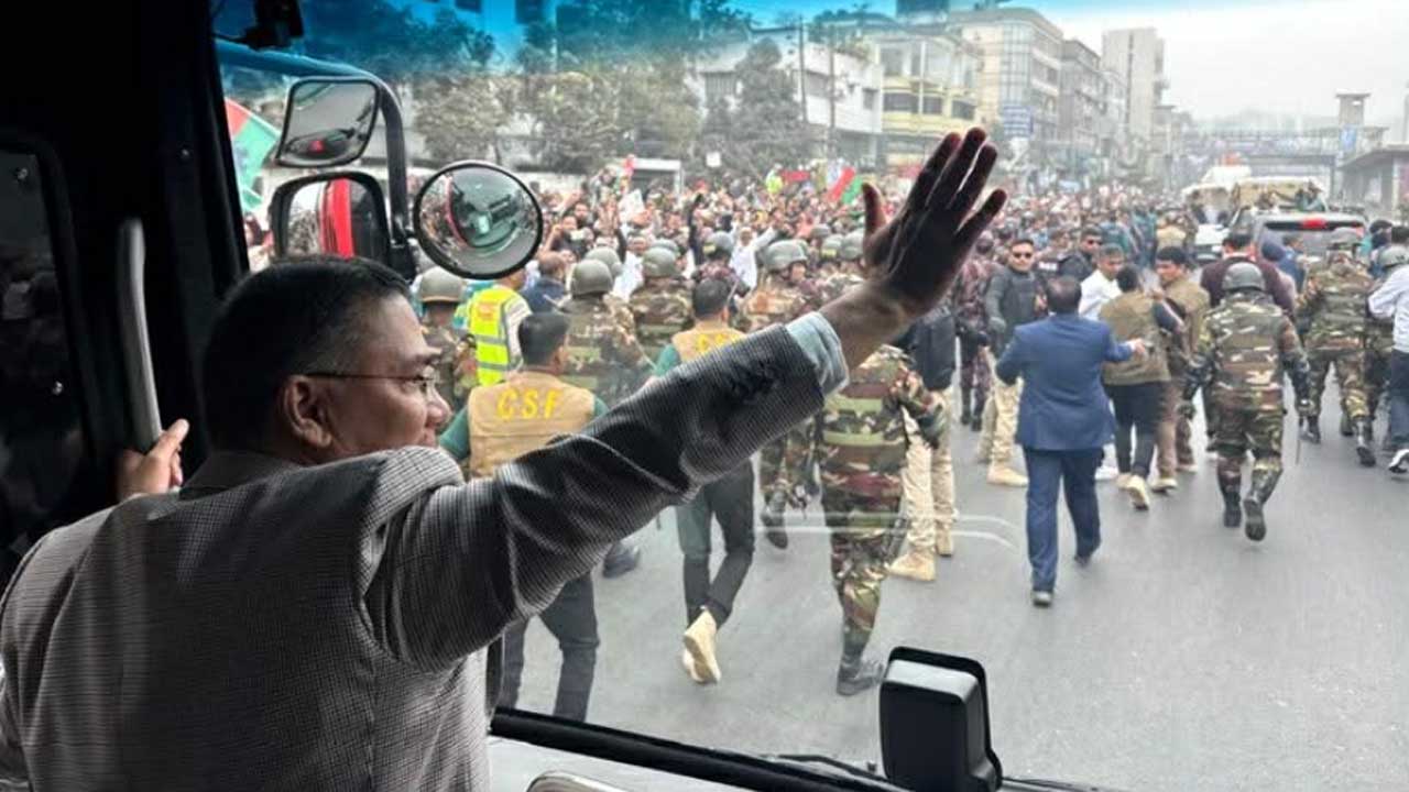 বিমানবন্দর ত্যাগ করেছেন তারেক রহমান