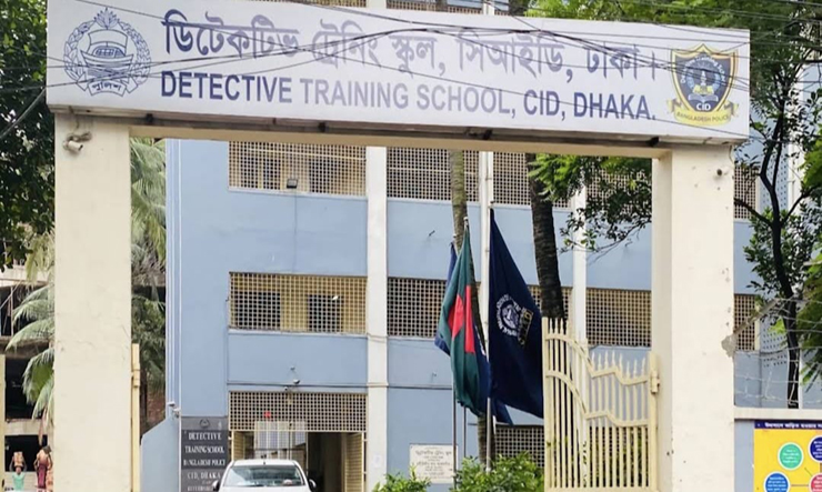 পল্টনে এসআইয়ের ঝুলন্ত মরদেহ উদ্ধার ডিটেকটিভ ট্রেনিং স্কুল থেকে