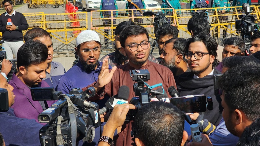 স্বরাষ্ট্র উপদেষ্টার পদত্যাগ দাবি করেছে মঞ্চ ২৪-এর আহ্বায়ক ফাহিম ফারুকী