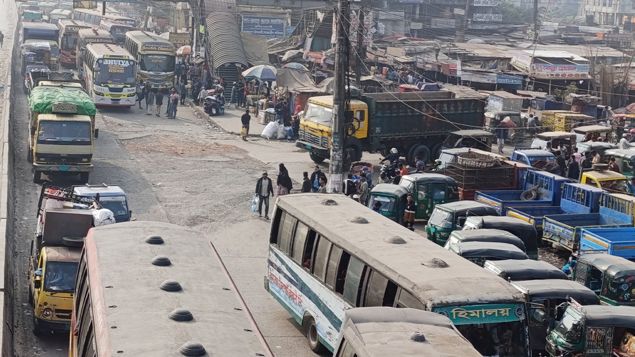 নারায়নগঞ্জে ১৫ কি.মি যানজট,ভোগান্তি চরমে