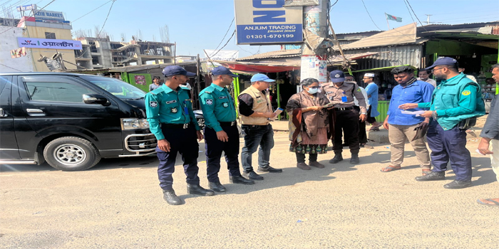 চট্টগ্রামে বিআরটিএ’র ভ্রাম্যমাণ আদালতের অভিযান, ৩ গাড়ি আটক