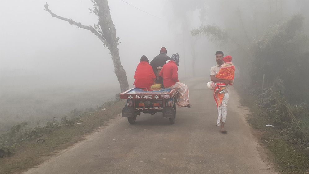 নতুন বছরের প্রথম দিনে ১৭ জেলায় বইছে শৈত্যপ্রবাহ