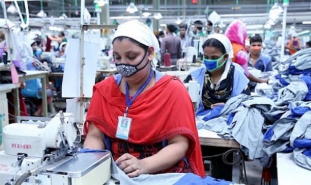 ইউরোপীয় ইউনিয়নে পোশাক রফতানিতে হঠাৎ ধাক্কা