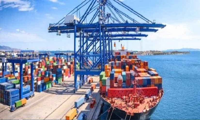 রপ্তানি আয়ে গতি কম,বাড়ছে বাণিজ্য ঘাটতি