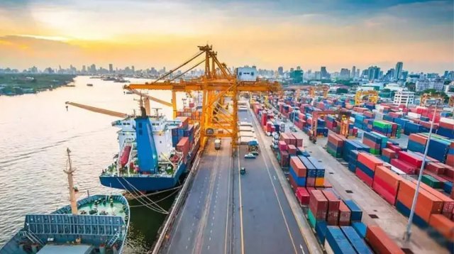 বাড়ছে মূলধনি যন্ত্রপাতি আমদানি, শিল্পে আশার আলো