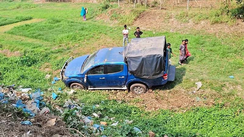 প্রতিমন্ত্রীর প্রটোকলে যাওয়ার পথে পিকআপ উল্টে আহত ৮ পুলিশ