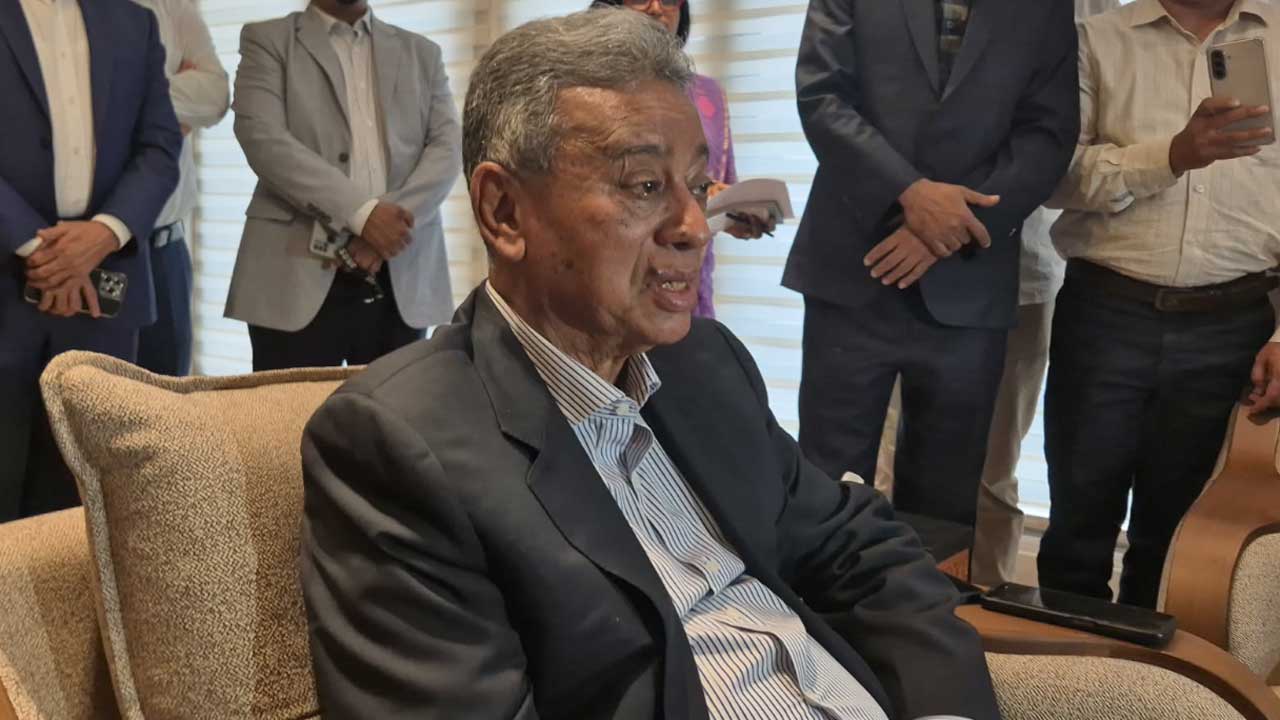 পৃষ্ঠপোষকতার অর্থনীতি চলতে দেওয়া যাবে না: অর্থমন্ত্রী আমীর খসরু